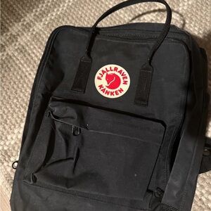 Fjallraven Kånken Charcoal Backpack